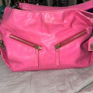 Dooney & bourke genuine pink leather gold hardware shoulder bag nice size